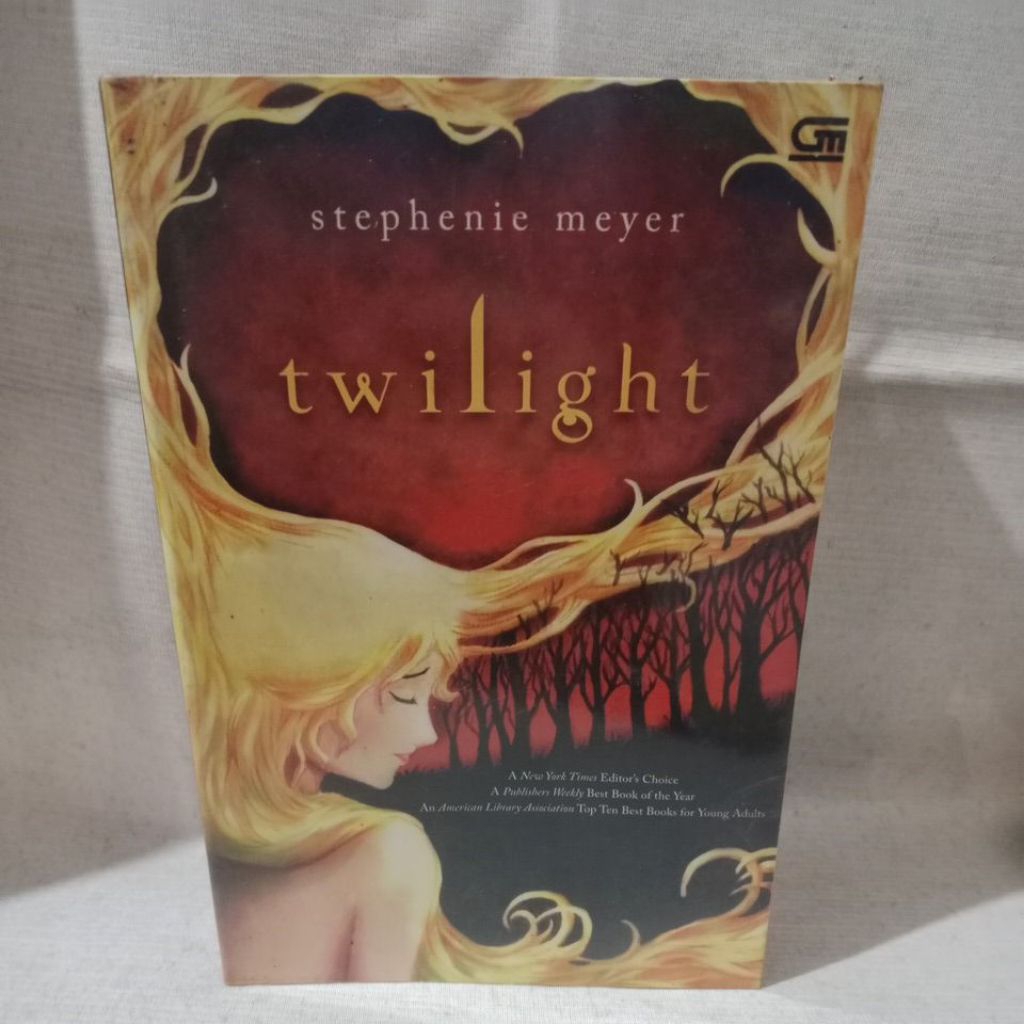 Buku Twilight -Stephenie Meyer