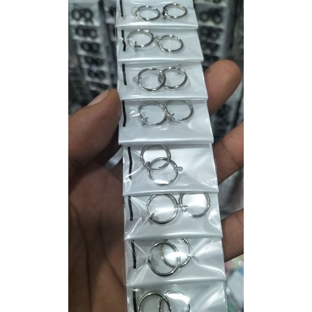 GROSIR 12PASANG ANTING HOOP TITANIUM ANTING PRIA WANITA 12PASANG