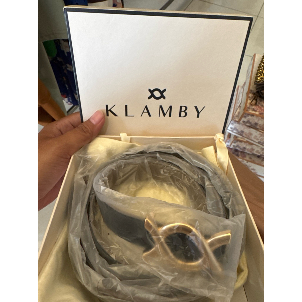 monogram belt klamby