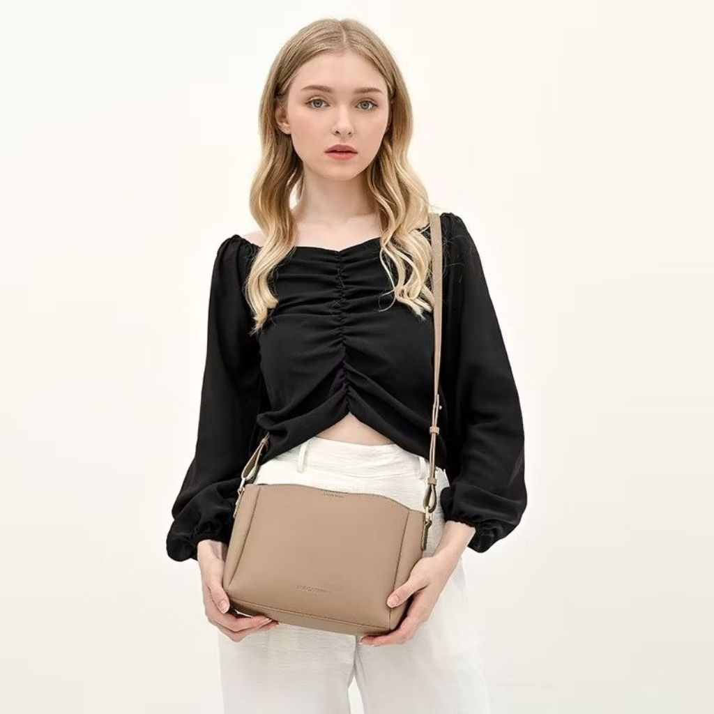 Les Catino Tokyo Chizu Sling Bag