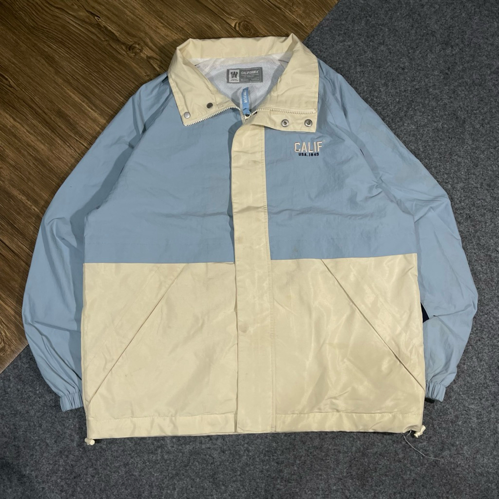 Jaket windbreaker Who A.U three tone second