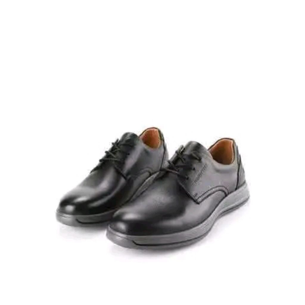 Sepatu bruno premi