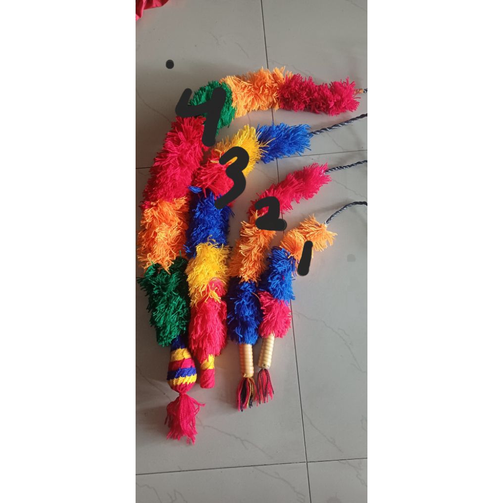 pecut/cambuk mainan anak2 buat mainan kuda lumping mainan teradisional kami siyap melayani degan pen