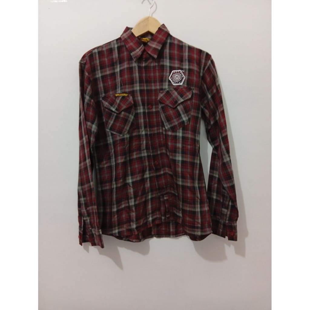 kemeja flanel cowok merk watchout