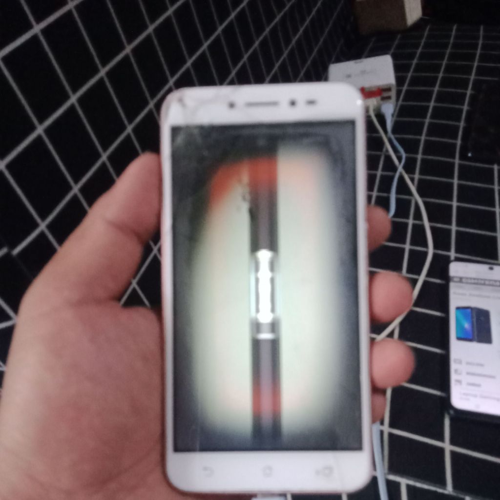 mesin baterai Asus Zenfone live/A007 normal garansi