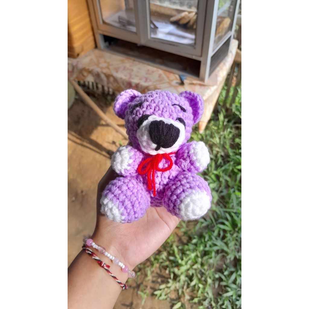 Boneka Beruang Rajut