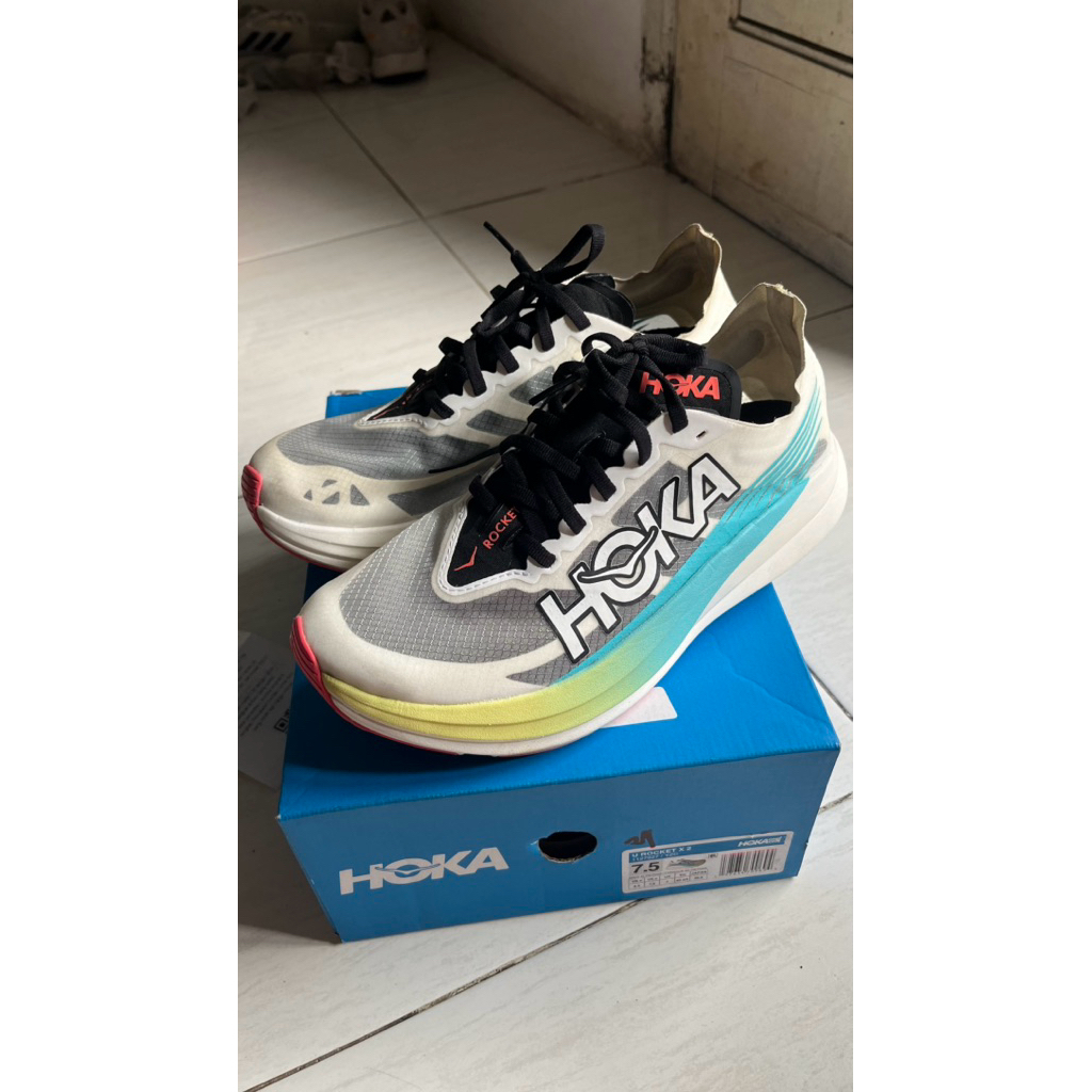 Hoka Rocket X2