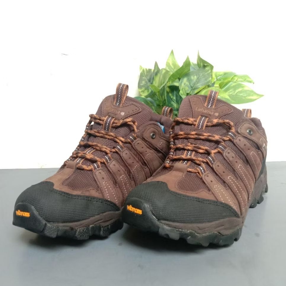 sepatu hiking lafuma