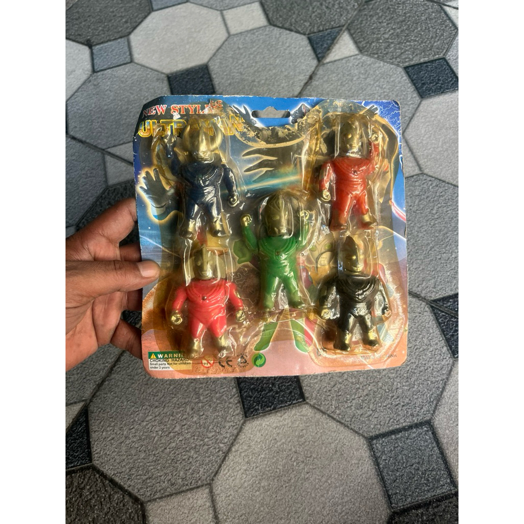 Ultramen Bootleg Jadul 8 & 9