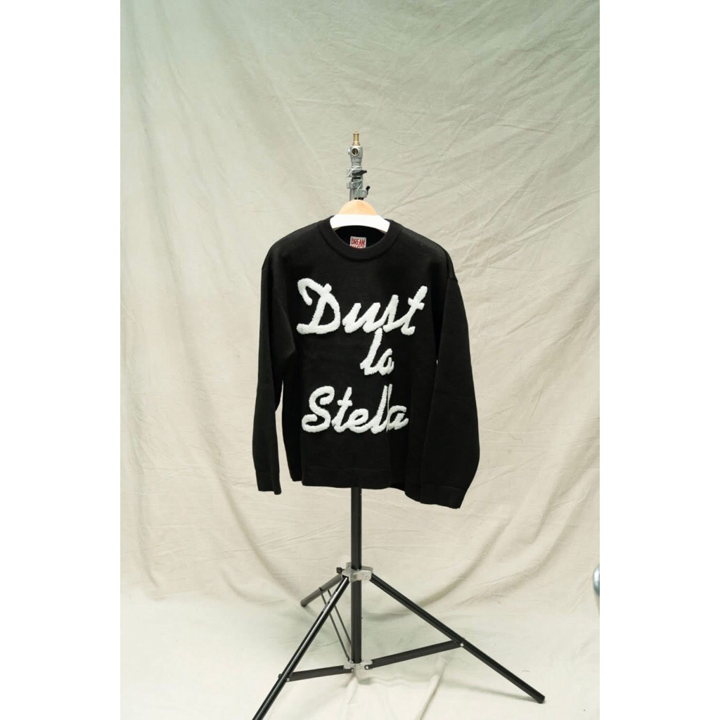 dust la stella