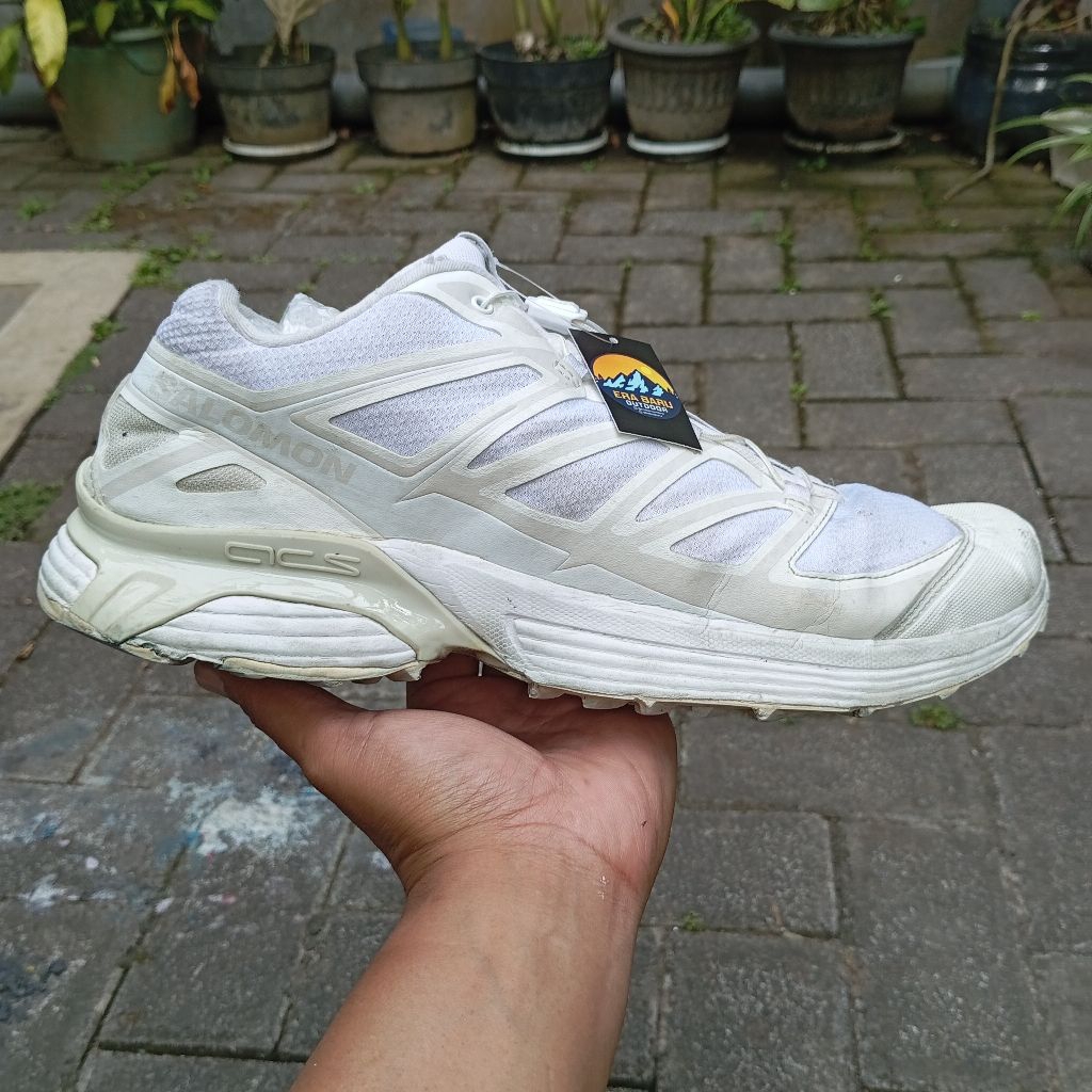 Sepatu Gunung Outdoor Salomon