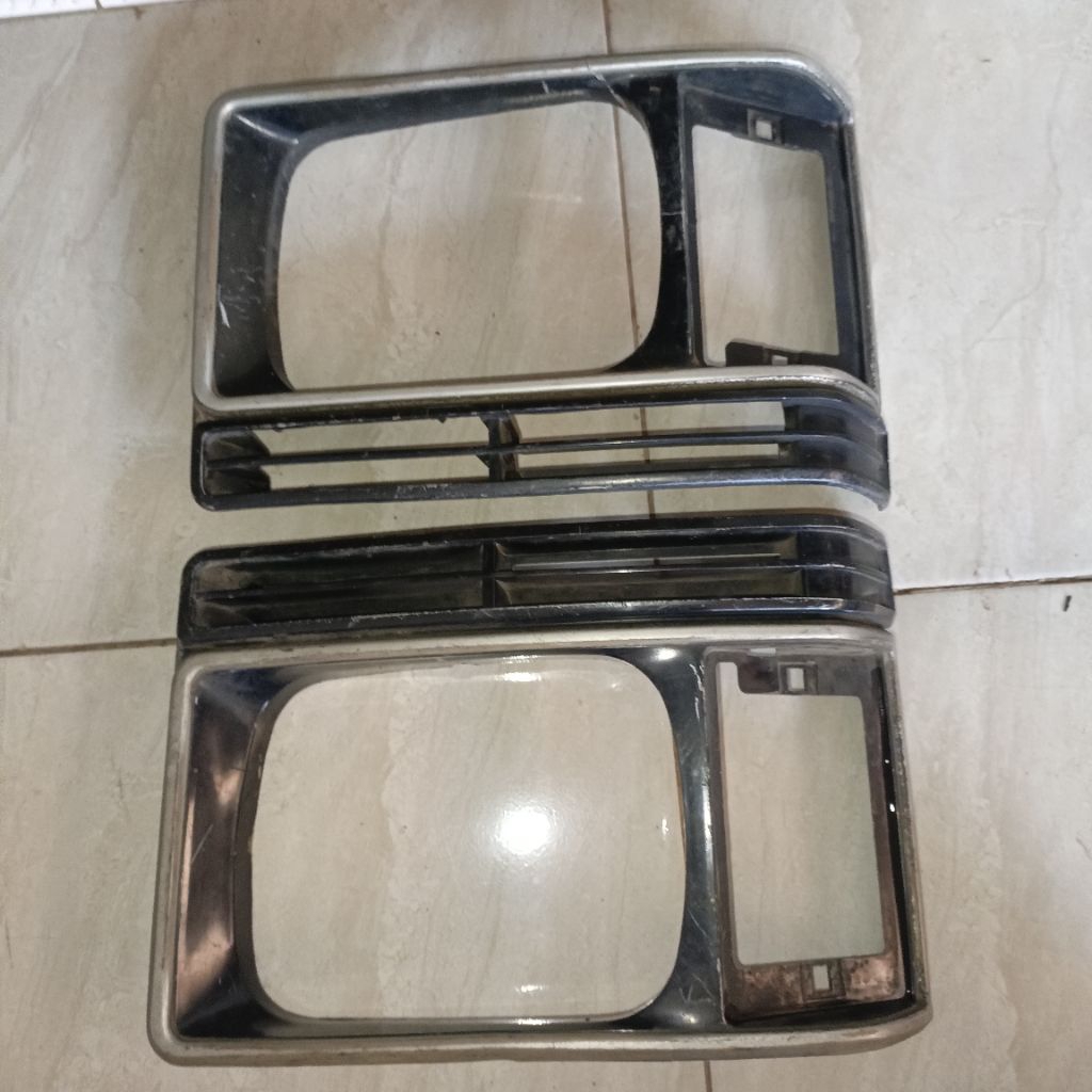 COVER RING LAMPU DEPAN MITSUBISHI L300 LAMA OLD ORIGINAL