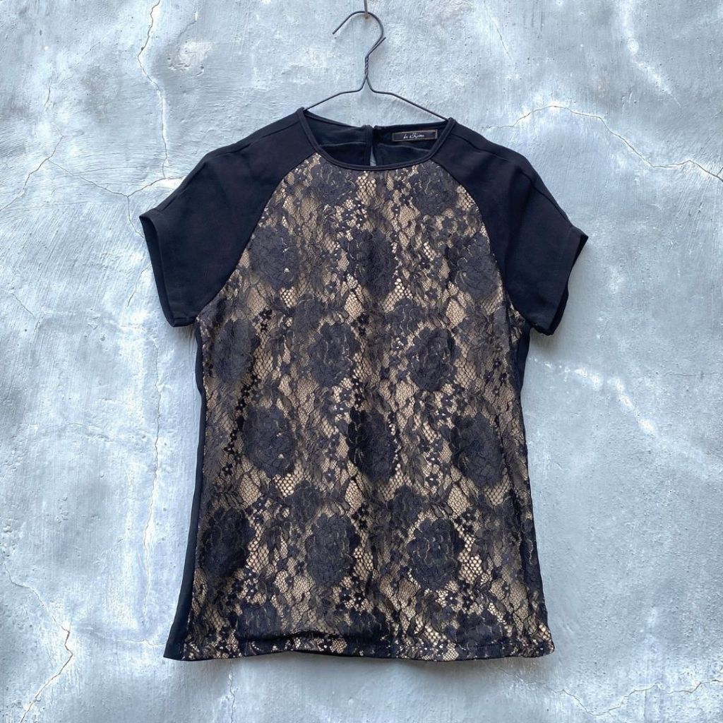 [ORI 100%] Le Bijou Blouse Atasan Hitam Cream Brokat Preloved