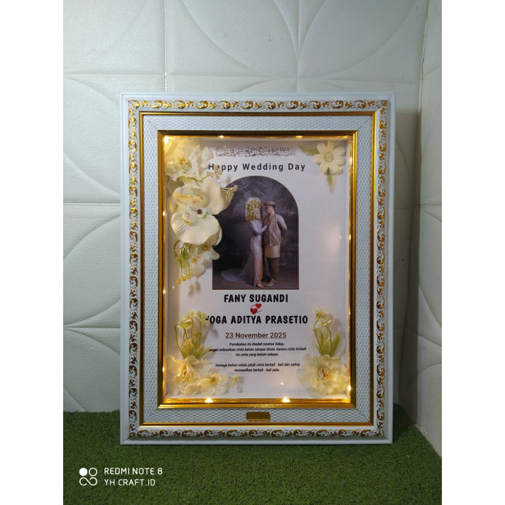 wedding gift frame led