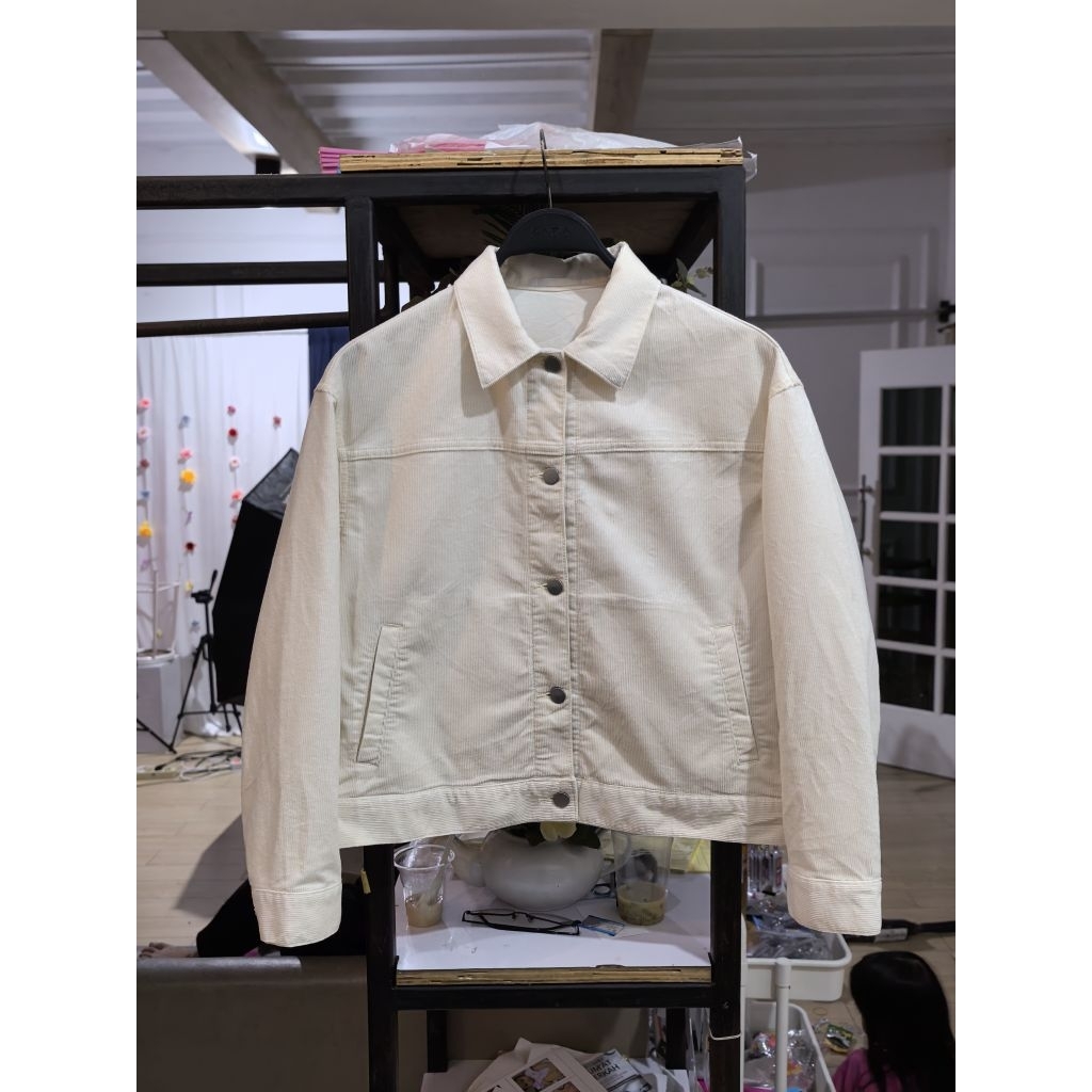 jaket trucker corduroy Uniqlo