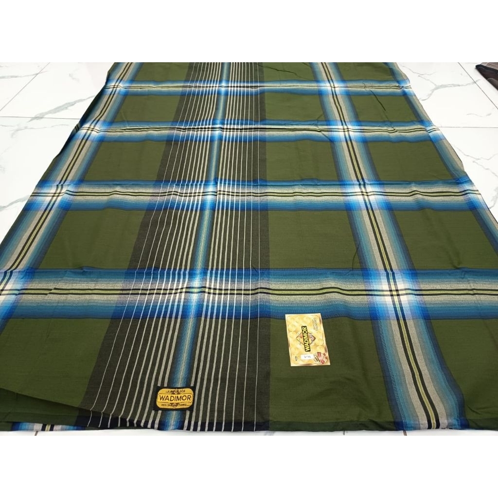 SARUNG WADIMOR MOTIF KOTAK