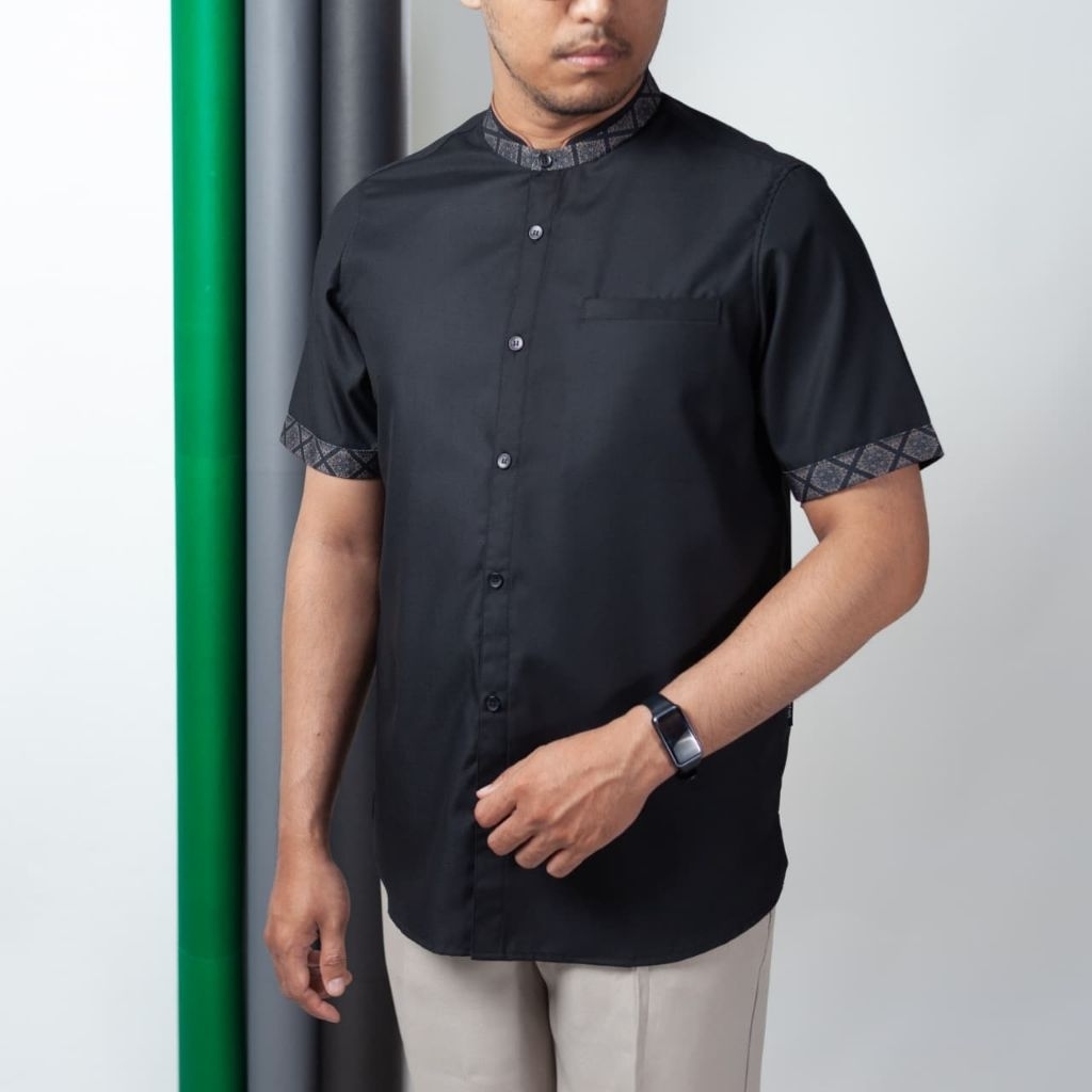 SAVIQ-KEMEJA KOKO LENGAN PENDEK