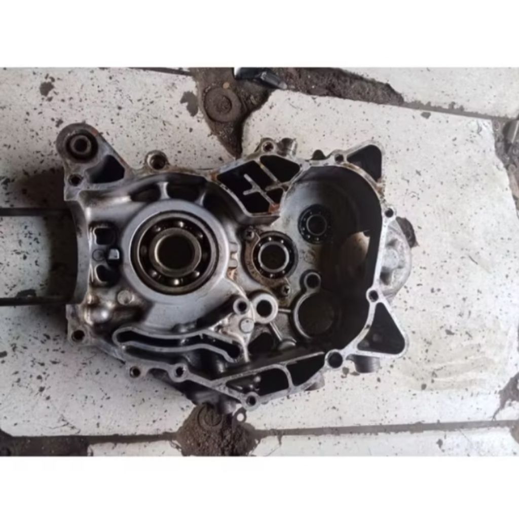 KRENGKES/CRANKCASE SEBELAH KANAN YAMAHA VEGA ZR/JUPITER Z1/JUPITER ROBOT/COPOTAN ORIGINAL