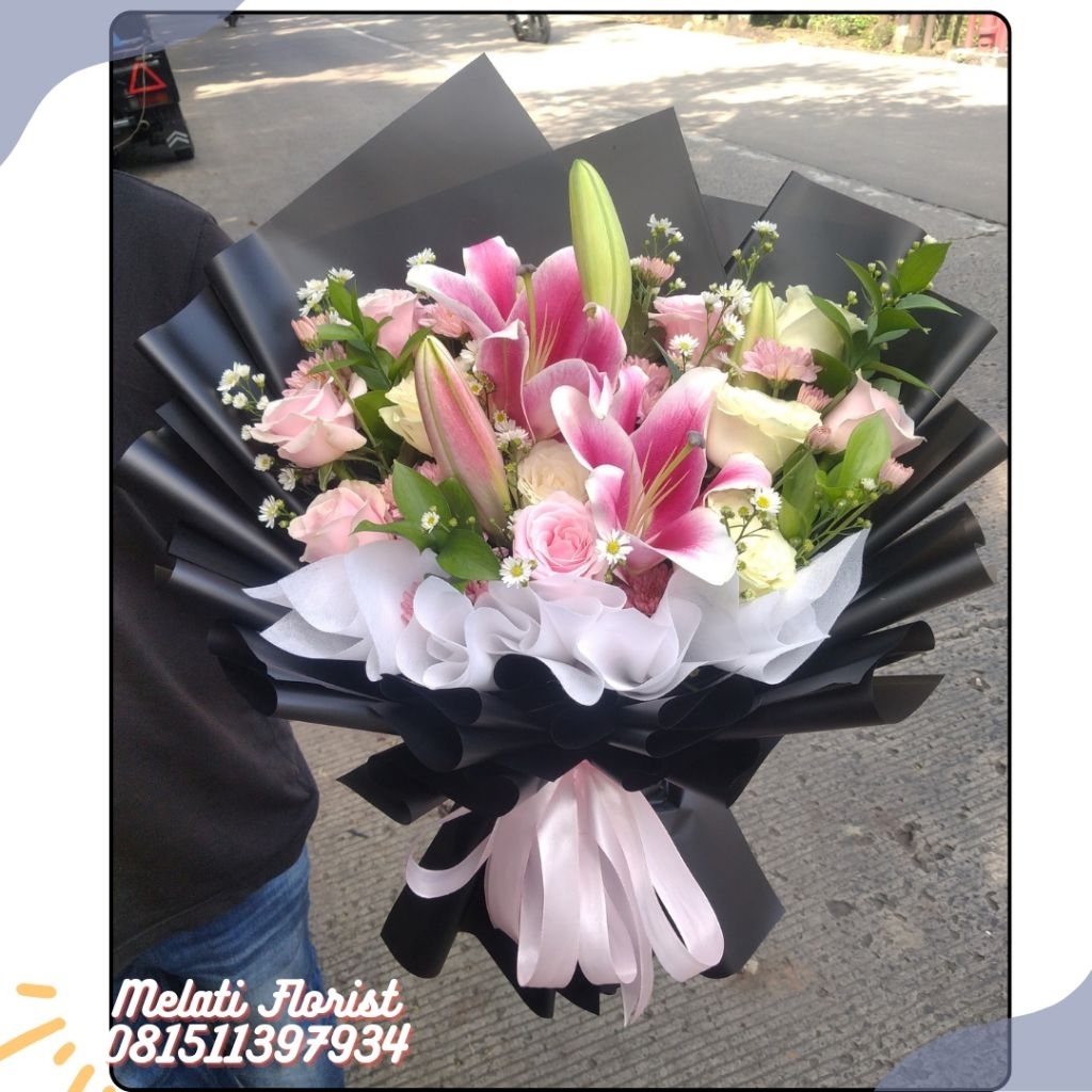 Hand Bouquet | Buket mawar merah | Buket mawar mix | Buket besar | Buket hadiah | buket bogor  | had