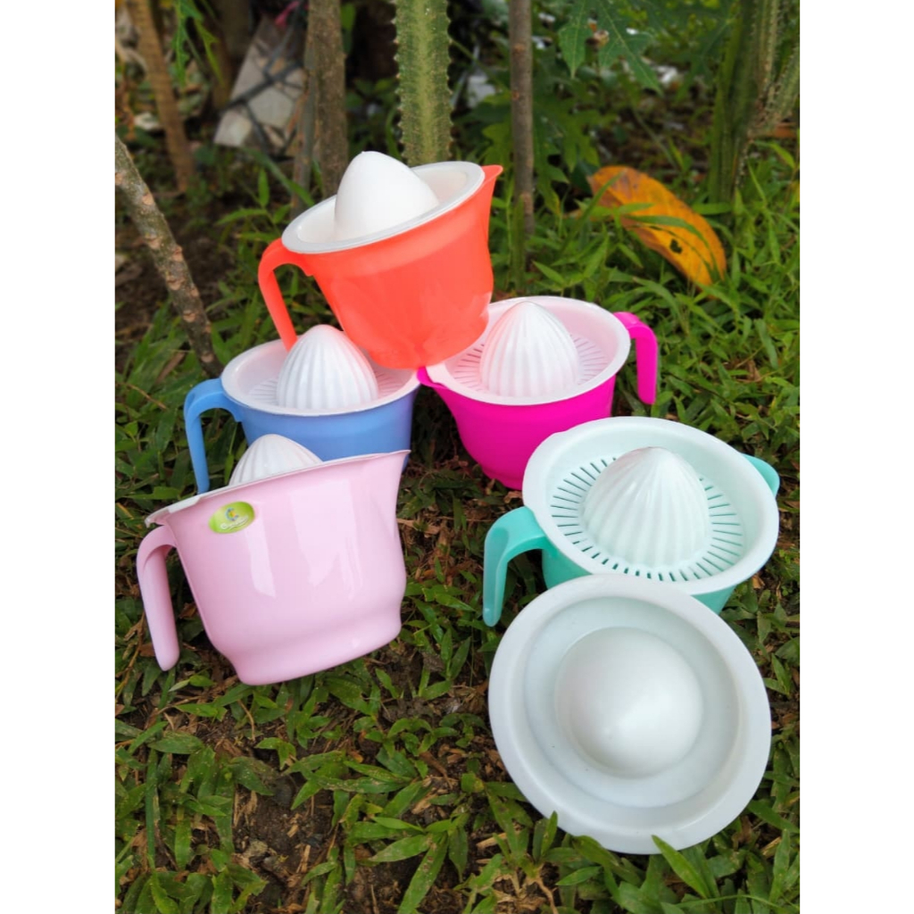 Perasan Jeruk Plastik Cornelius - Gelas Perasan Jeruk - Perasan Lemon - Alat Perasan