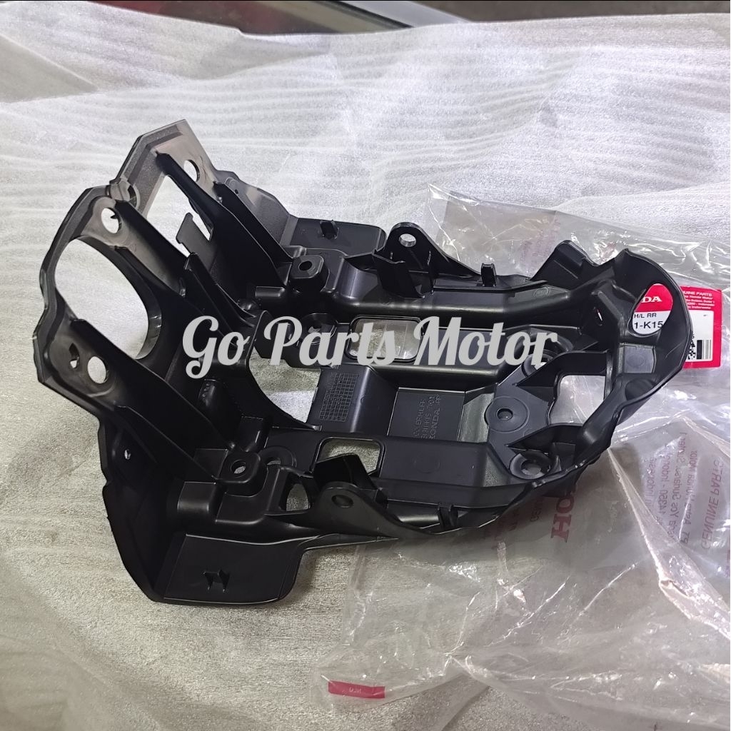 Cover Batok Dudukan Lampu Honda CB150R K15P 2021 - Cover H/L RR 61311-K15-710