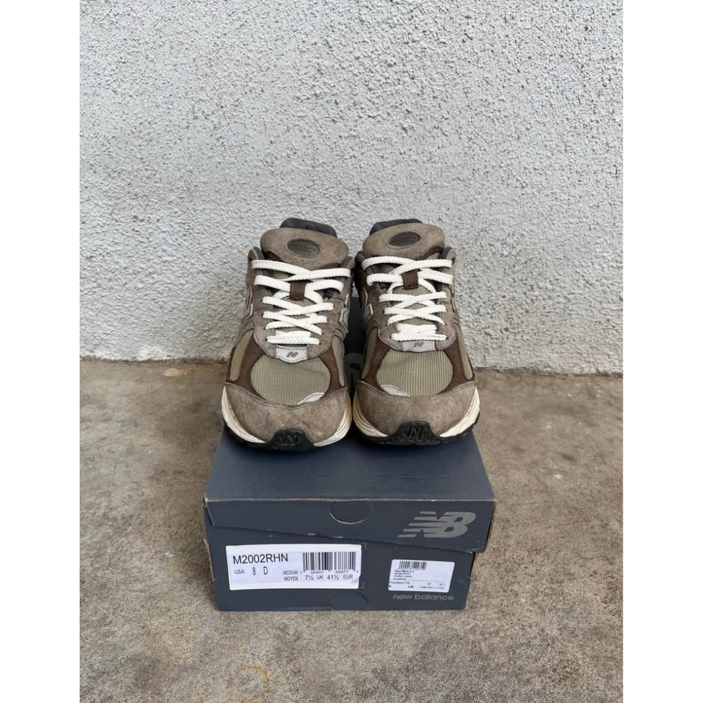 New balance 2002R olive brown