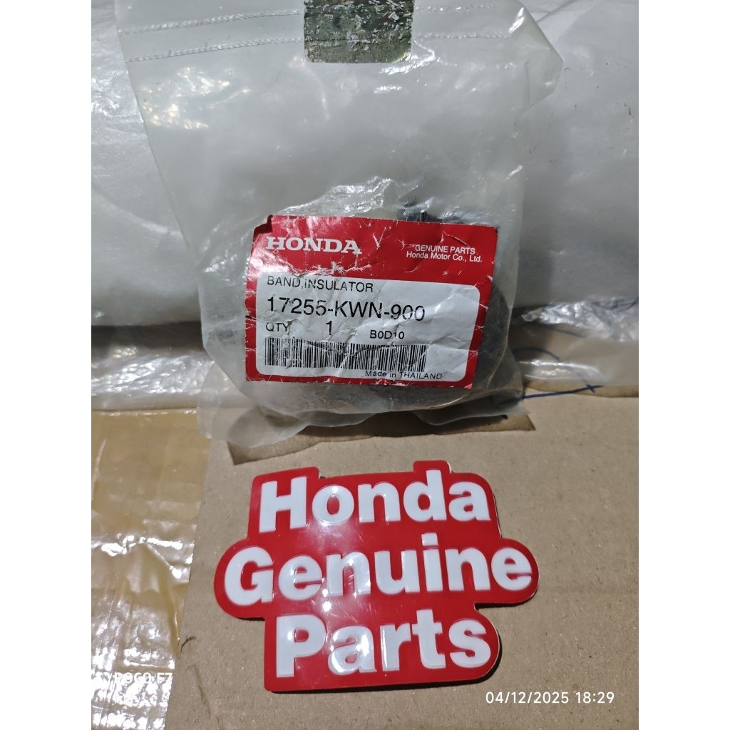 17255KWN900 / BAND INSULATOR / KLEMAN MANIFUL PCX 125 & 150 SERIES, ADV 150 S