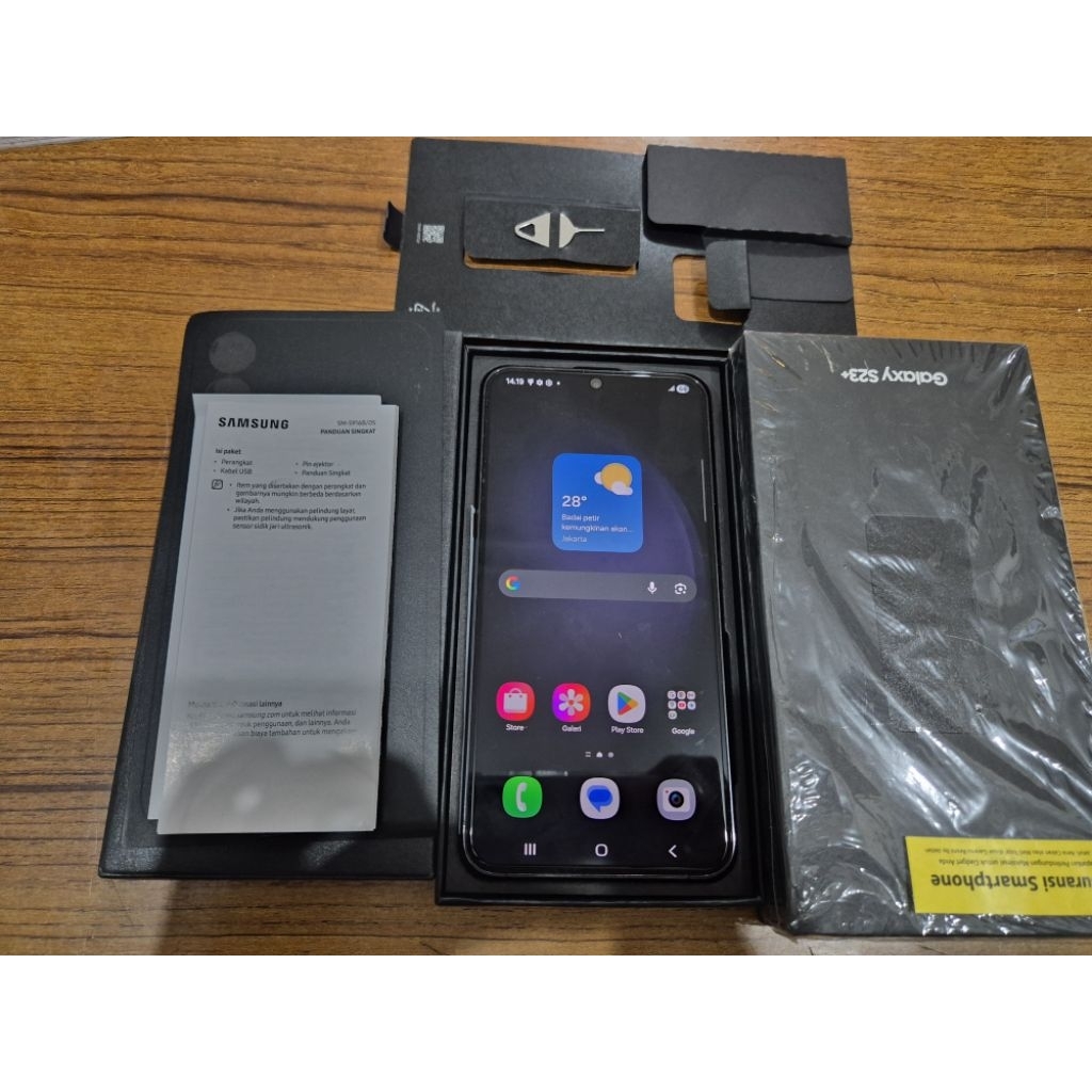 samsung S23 plus 5G 8/512gb