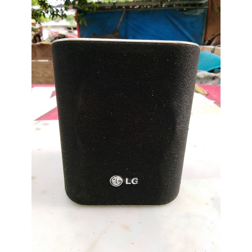 Speaker satelit home Theater LG