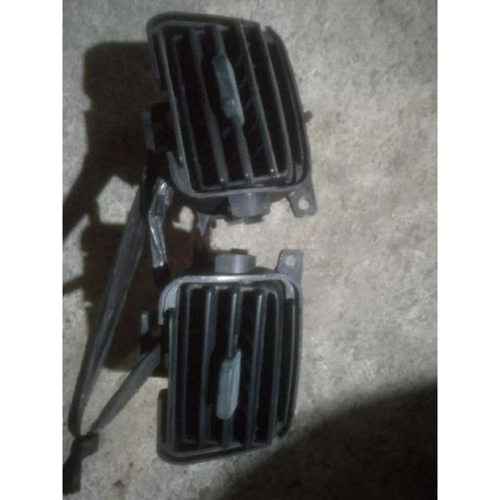 Kisi-kisi AC tengah kiri kanan Nissan Evalia