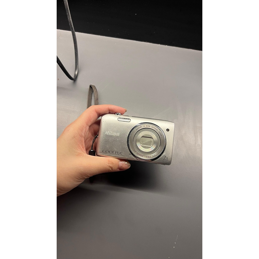 NIKON COOLPIX