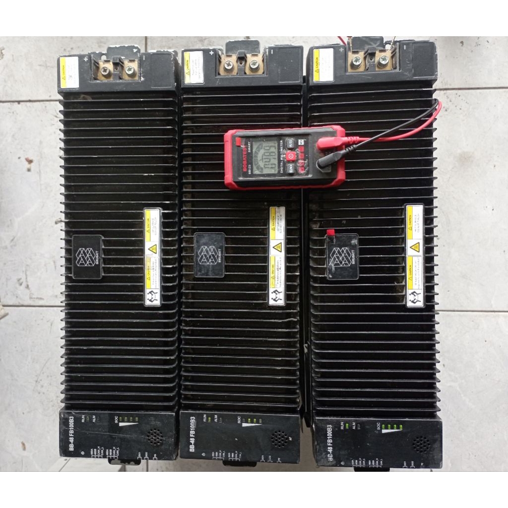 Baterai Lifepo4 48V 100Ah merk BB(BiruBatt) thn 2023 softpack polymer minusan cek deskripsi