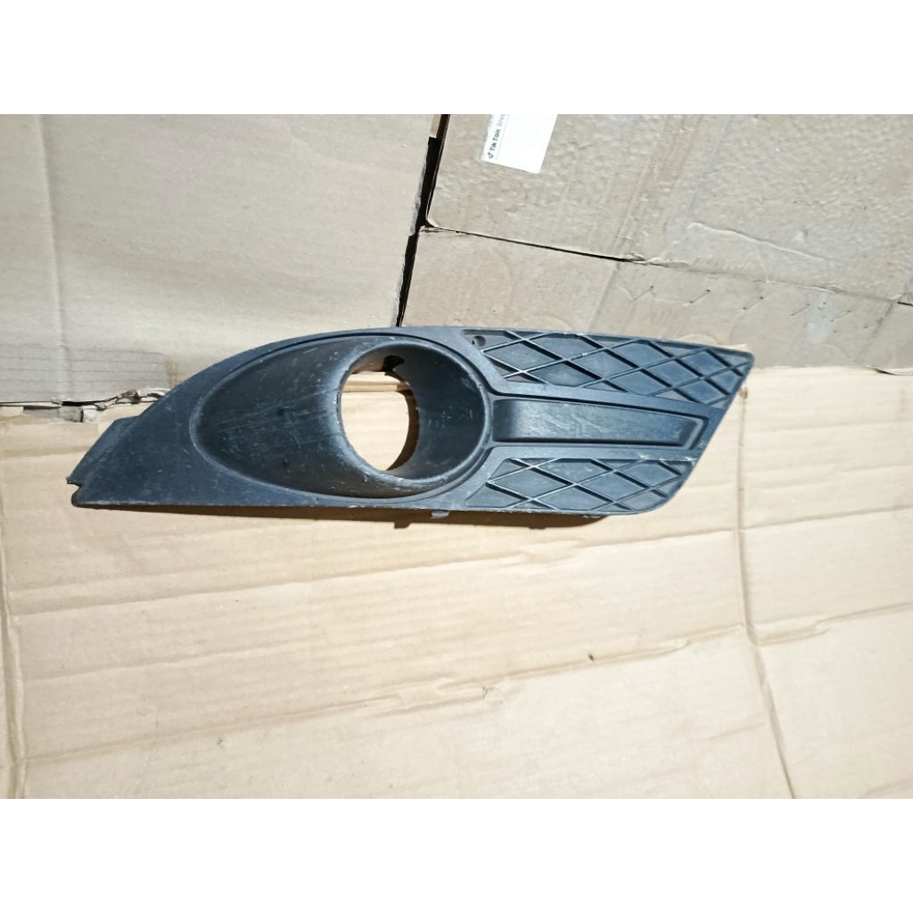 Cover Foglamp RH/Kanan Ford Focus Tahun 2004-2008 Original Part Di RJM