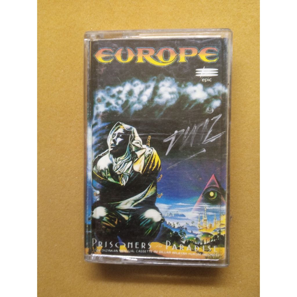 EUROPE. prisoner in paradise. kaset pita