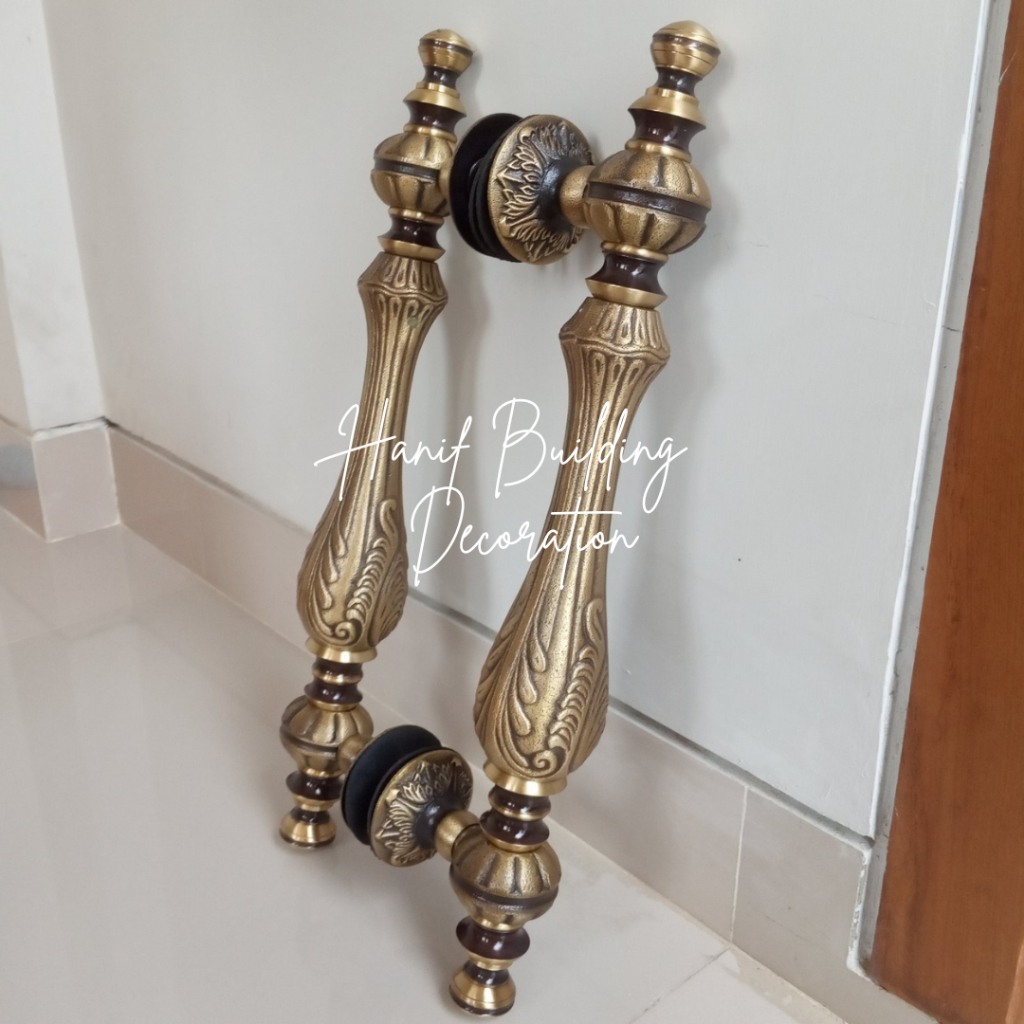 Handle Pintu Rumah Kuningan Antik Klasik Panjang 47 cm Vas Ukir