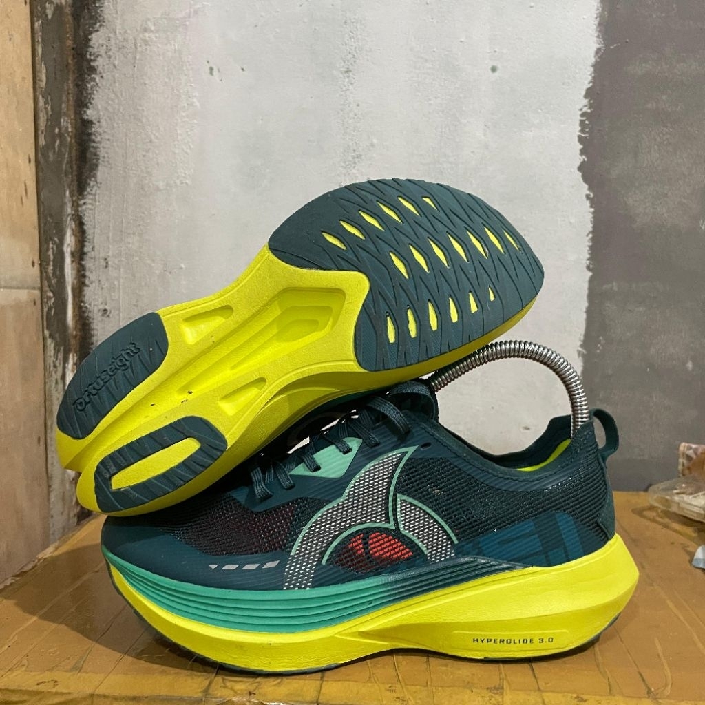 Sepatu Ortuseight Second Size 38