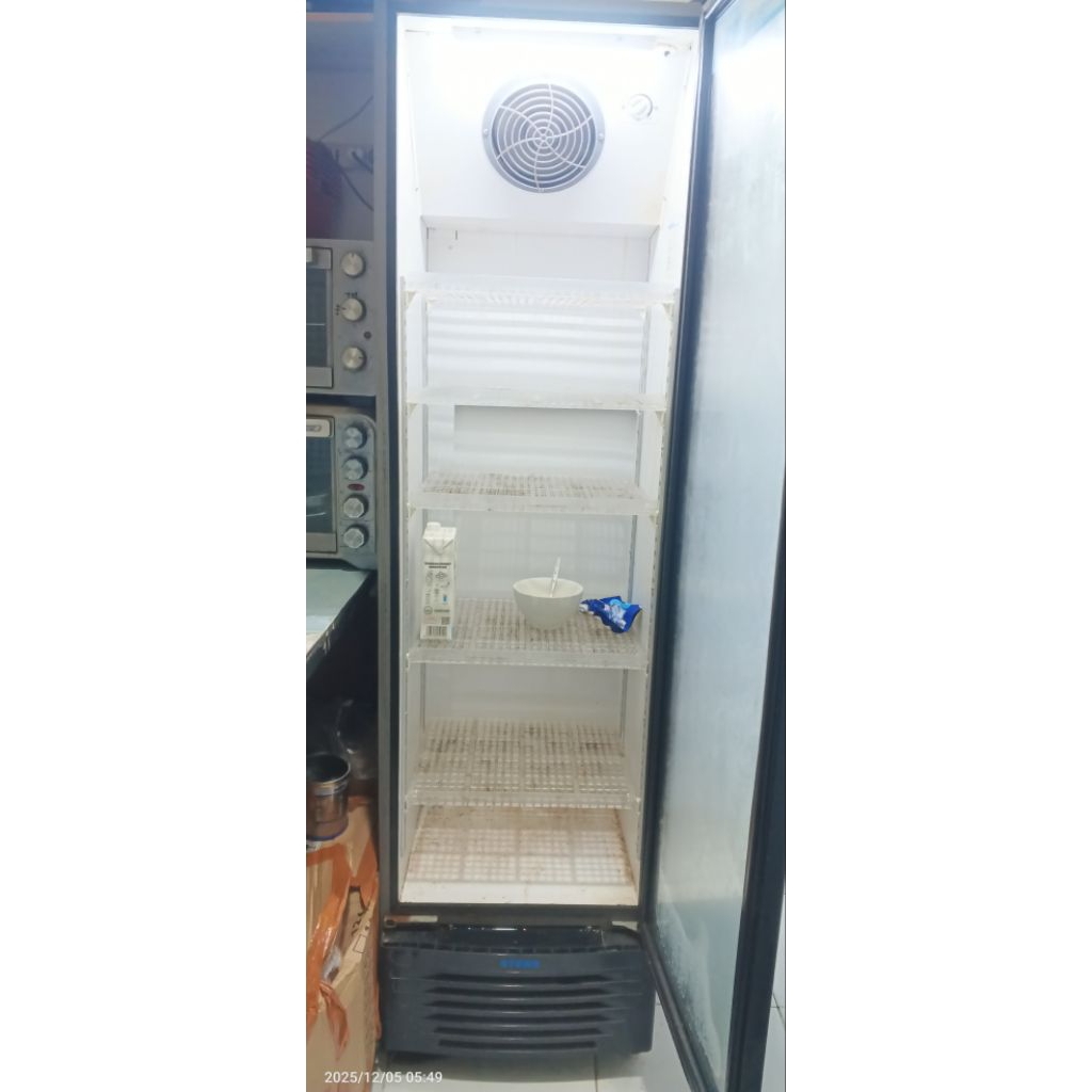 Showcase kulkas steko jumbo 6 rak MG 300 second termurah