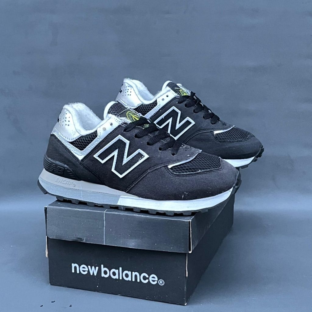 Sneakers NB Joging Ston IslandPria Dan Wanita Sepatu Lari Dan Style