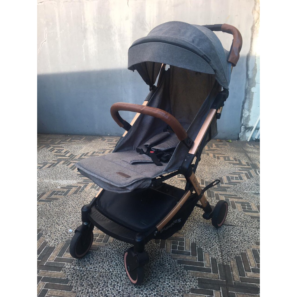 Preloved Stroller Babydoes Esmio Lengkap dengan Tas dan Gratis Bantal Stroller