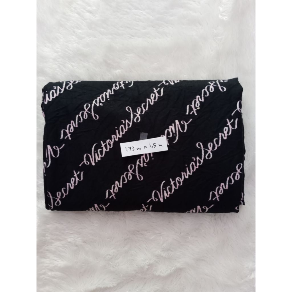 Kain Rayon Twill Motif Tulisan