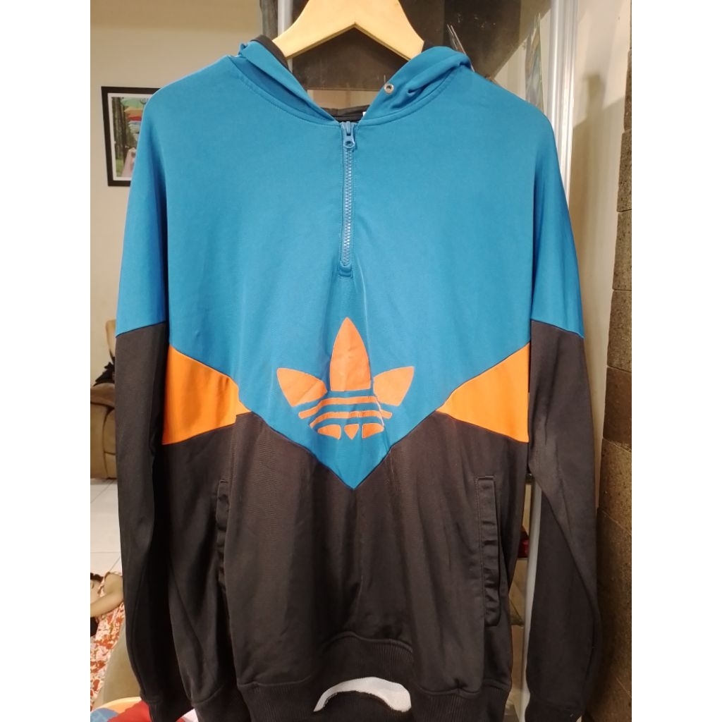 Adidas half ziper big logo