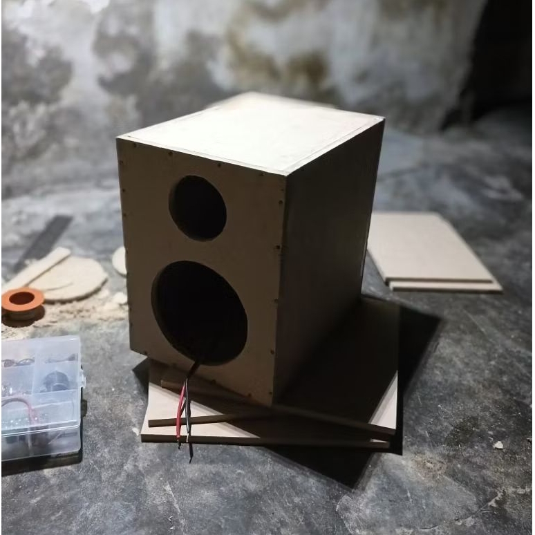 Box Speaker 4 inch murah,untuk LR atau flat monitor dilengkapi binding post