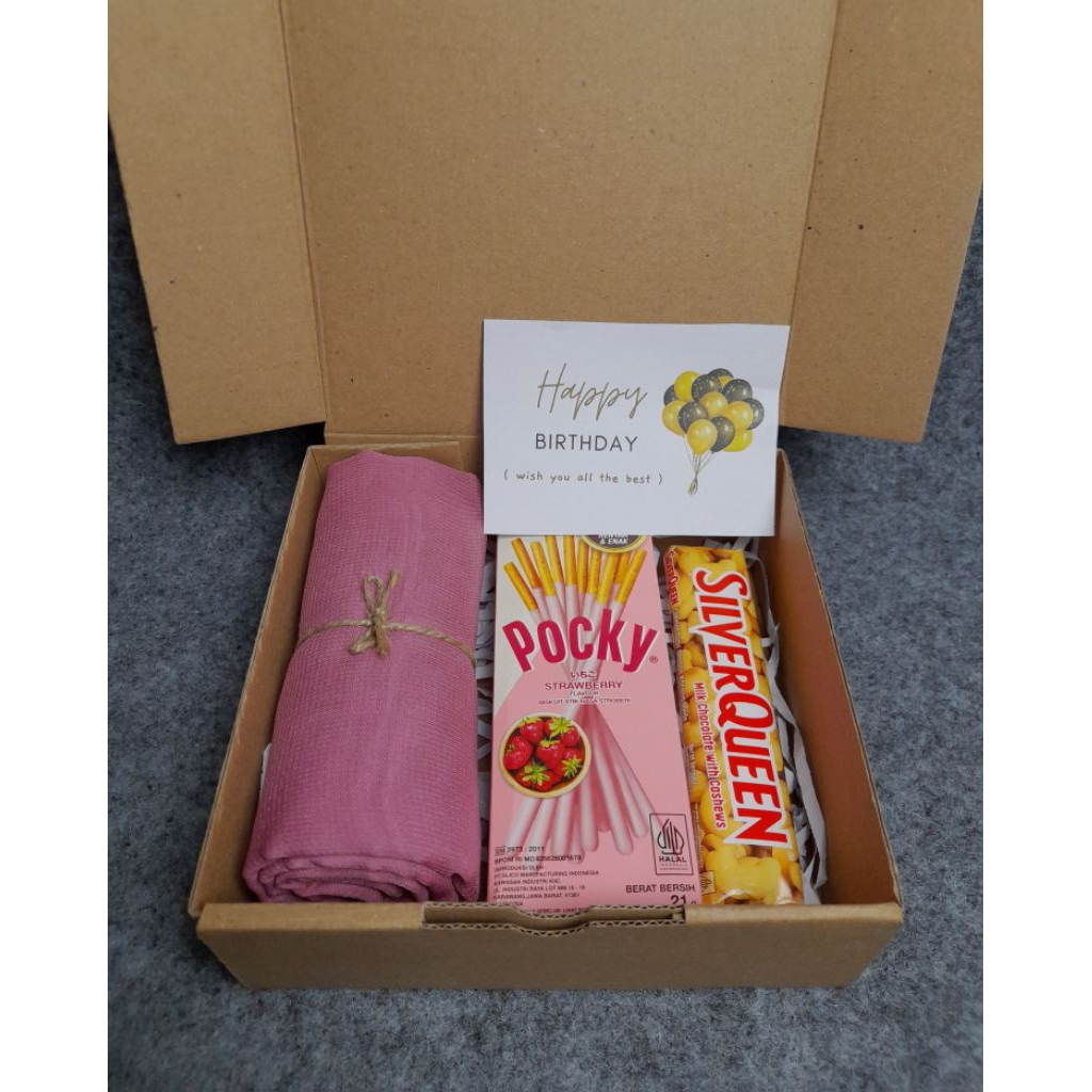 Gift Box Hijab dan Pocky - Hampers Murah -  Hampers Hijab - Kado Kerudung Hijab - Hampers Pocky - Ha