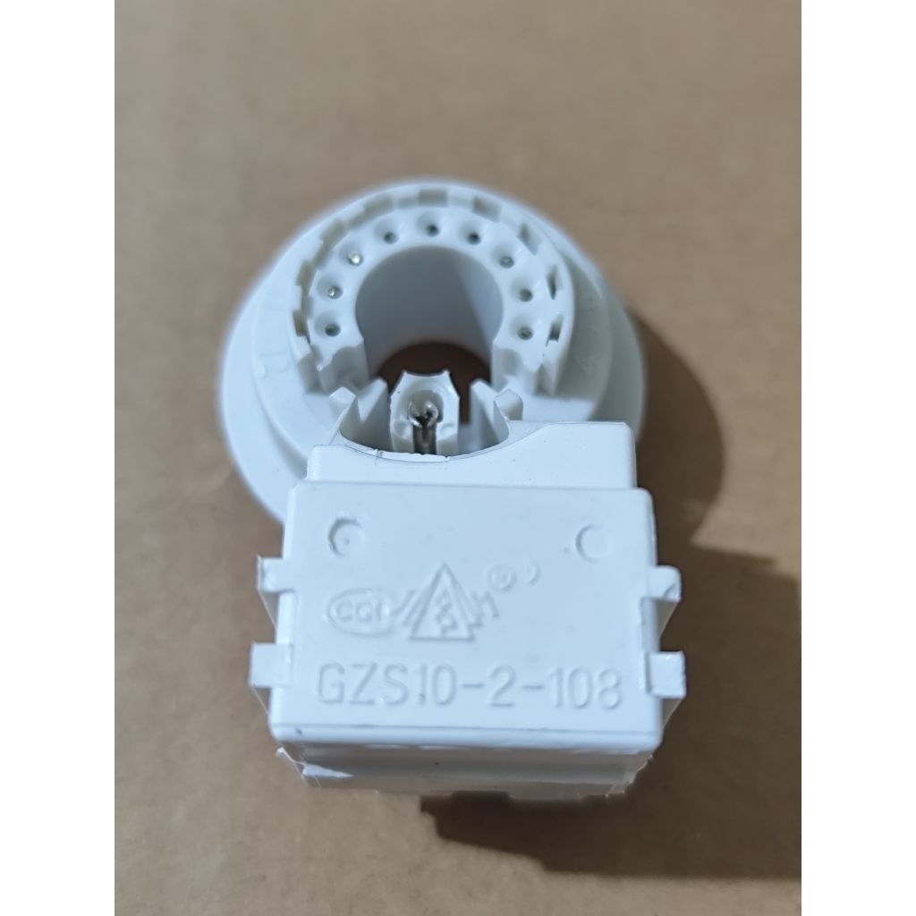 SOKET CRT 9 Pin GZS 10 2 108 SOKET CRT TV CINA