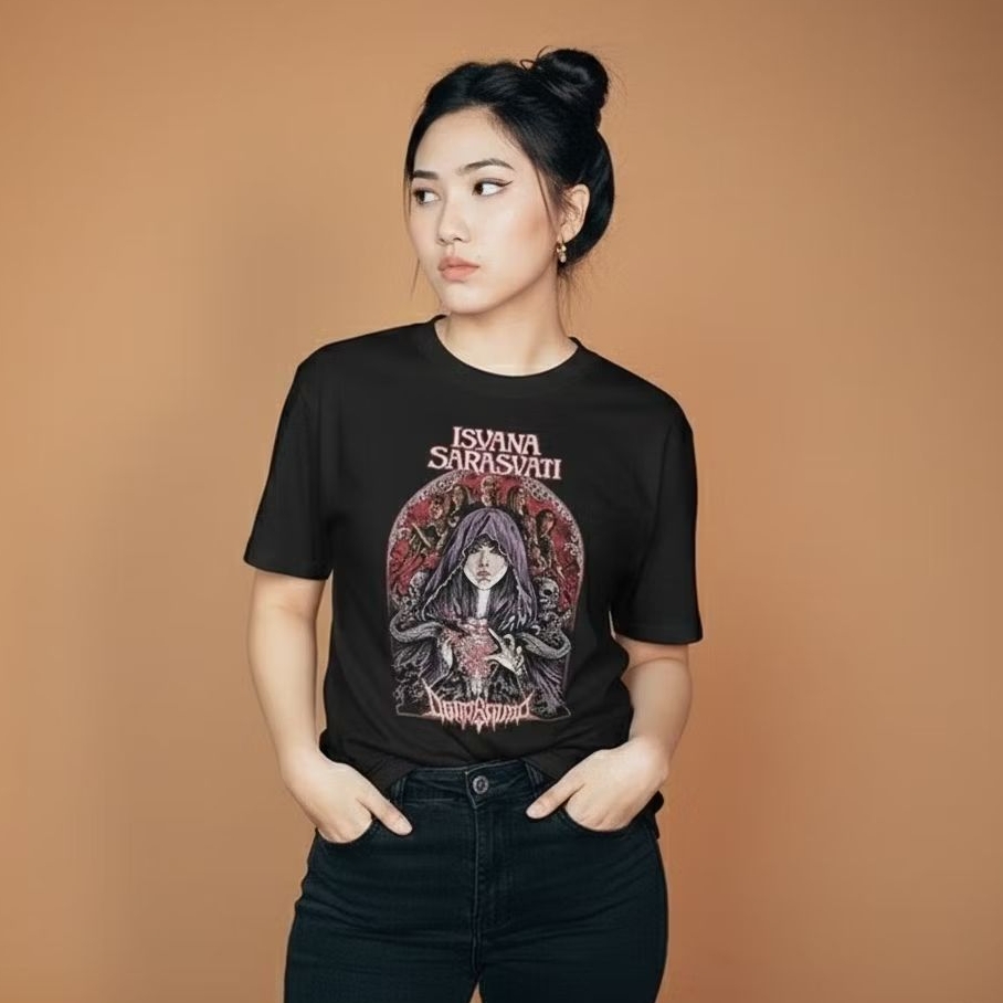 AMBISIUS KAOS DEADSQUAD X ISYANA SARASVATI LENGAN PENDEK COTTON COMBED 24S HEAVY WEIGHT REGULER FIT 