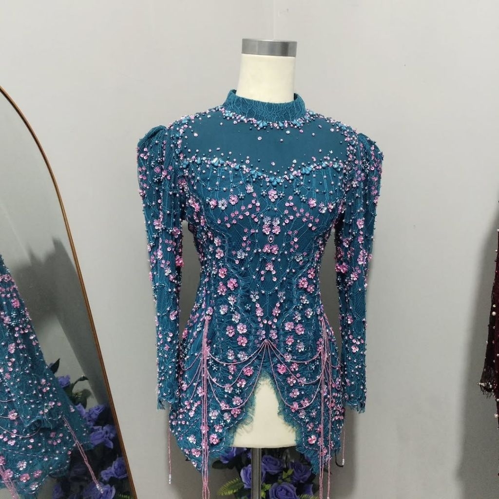 kebaya chantily payet pasir MGB - kebaya chantily wisuda tunangan