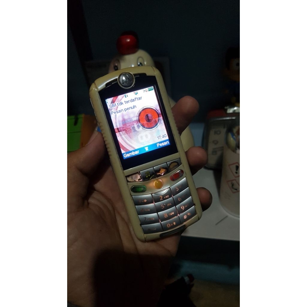 Motorola Rokr E1 Double Speker