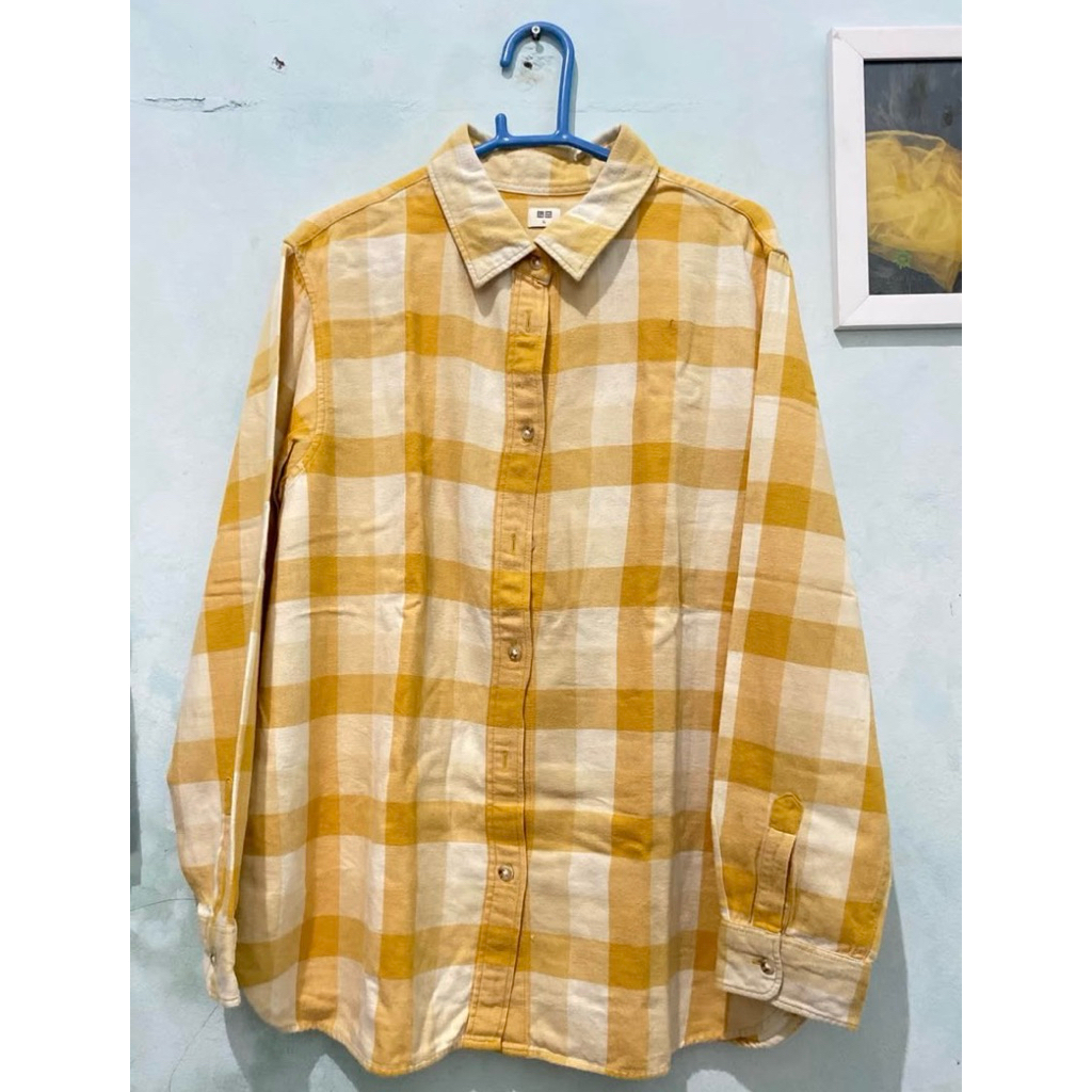 PL Kemeja Kotak-Kotak Uniqlo Wanita