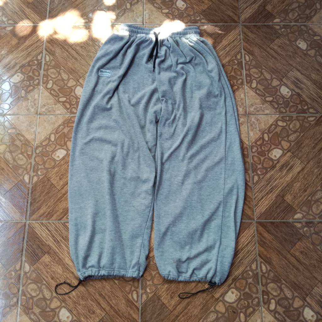 sweatpants abu-abu | sweatpants balon | sweatpants baggy | sweatpants preloved | sweatpants murah
