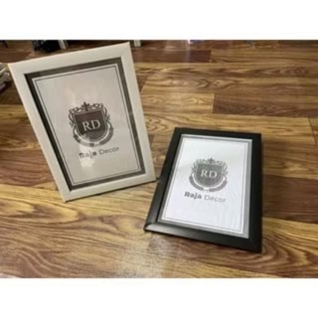 Bingkai Foto/Frame Foto/Pigura Foto 12R 30x40 Hitam/Putih
